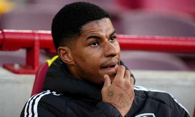 Man Utd tạo điều kiện cho Barca mua Rashford