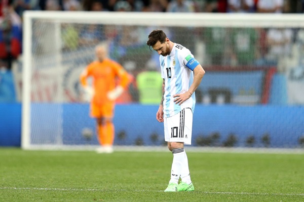 Argentina thất bại, Messi liệu có giải nghệ thật? - Bóng Đá