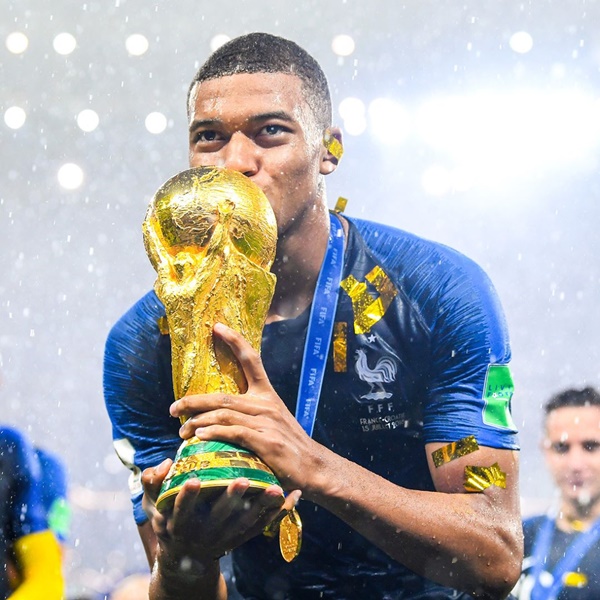 Vì sao Mbappe sẽ là vị vua mới của thế giới túc cầu - Bóng Đá