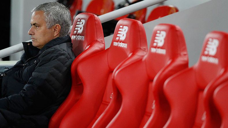 Sẽ chỉ có một kết cục cho cuộc nổi loạn của Mourinho - Bóng Đá