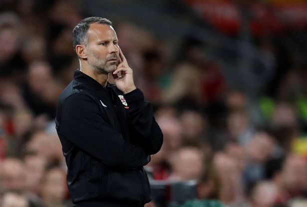 Wales đại thắng, Fan M.U cầu xin Woodward sa thải Mourinho vì Giggs - Bóng Đá