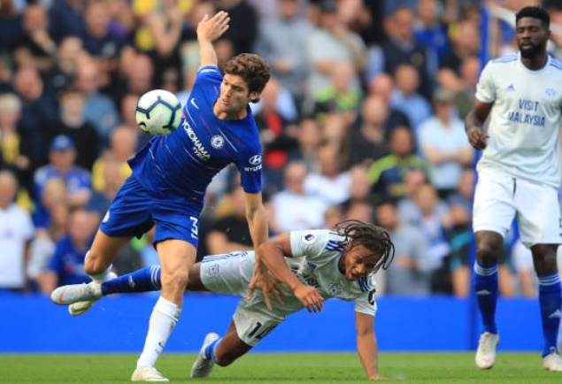 TRỰC TIẾP Chelsea 2-1 Cardiff: Thế trận giằng co - Bóng Đá