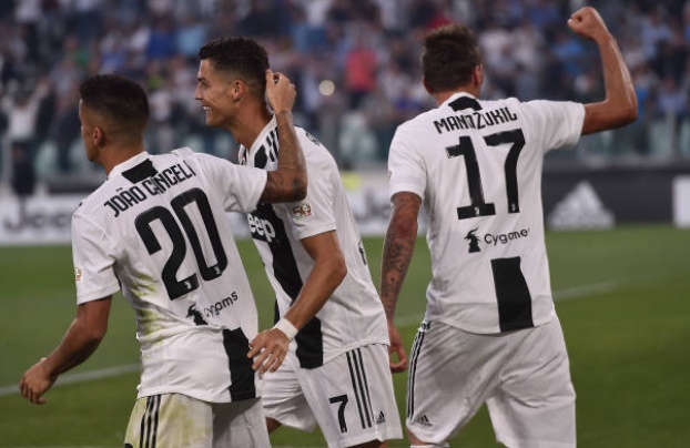  5 điểm nhấn Juventus 3-1 Napoli: Ronaldo đổi vai diễn, Serie A kết thúc ngay tháng 9? - Bóng Đá