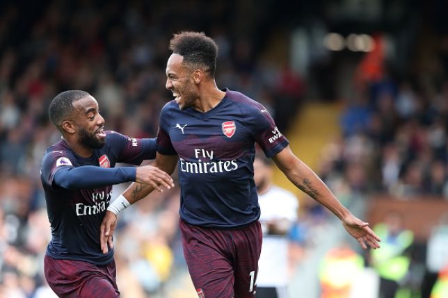 Lacazette: Đừng so sánh Aubameyang với Henry - Bóng Đá