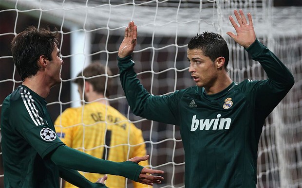 Ảnh bằng chứng Ronaldo xin lỗi CĐV M.U sau ăn mừng mở tỷ số - Bóng Đá
