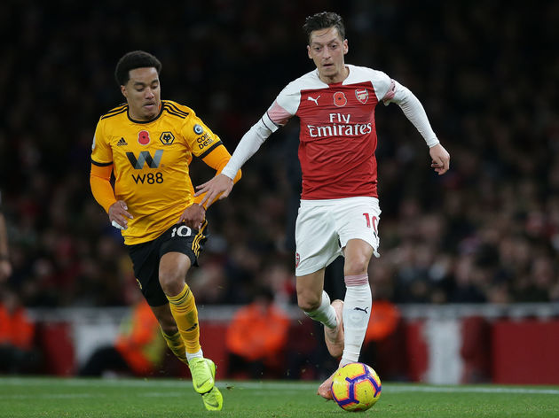 CĐV Arsenal chỉ trích Ozil - Bóng Đá