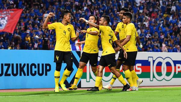 Fan Việt thận trọng khi biết đối thủ chung kết có thể là Malaysia - Bóng Đá