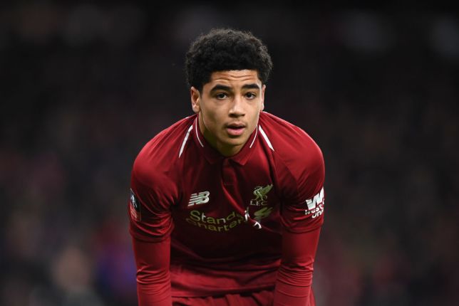Cầu thủ Liverpool sốc vì sao 16 tuổi khóa chặt Salah - Bóng Đá
