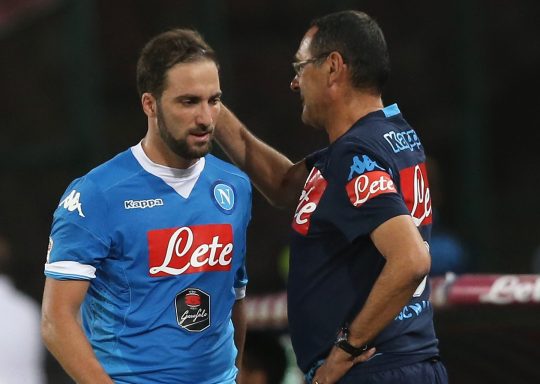 Higuain gạt chân Gattuso - Bóng Đá