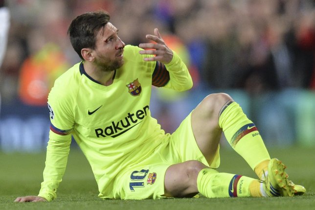 Ảnh Messi tỉnh bơ về Barca không 1 vết thương - Bóng Đá