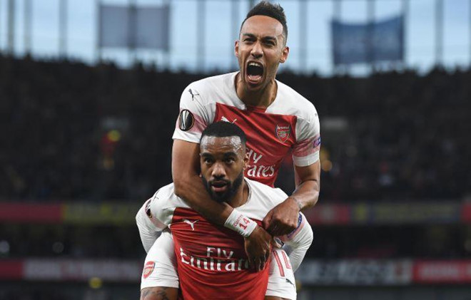 HLV Valencia khen Lacazette + Aubameyang - Bóng Đá