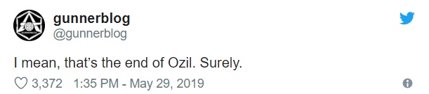 Fan Arsenal đòi sút Ozil - Bóng Đá