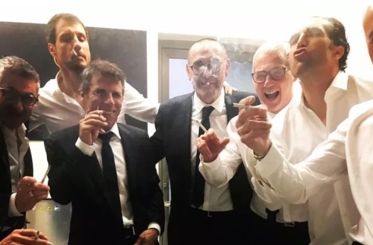 Hậu Europa League, Hazard nhảy múa, hút thuốc phì phèo cùng BHL - Bóng Đá