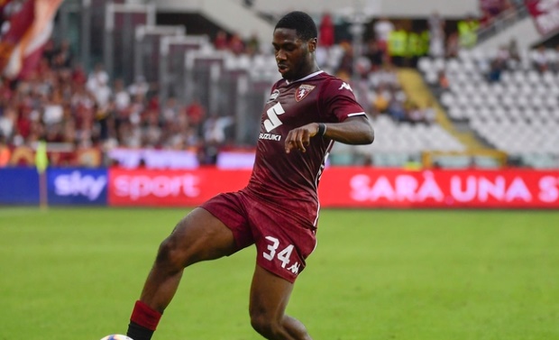 Chelsea have confirmed that Ola Aina will join Torino on a permanent deal - Bóng Đá