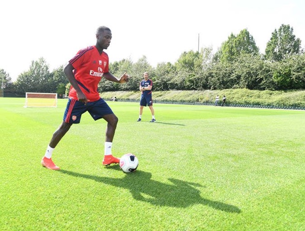 Ảnh Pepe tập ngày đầu tại Arsenal - Bóng Đá