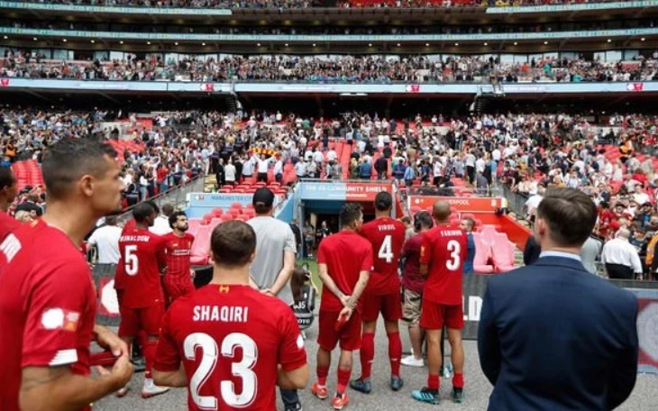 Jurgen Klopp in classy Man City gesture after Liverpool's Community Shield defeat - Bóng Đá