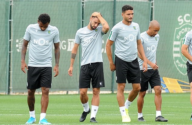 Spurs arrive for training amid transfer deadline day chaos with Dybala off - Bóng Đá