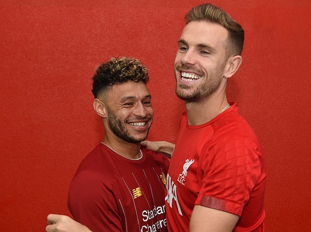 Liverpool agree new long-term deal for England international Alex Oxlade-Chamberlain until 2023 - Bóng Đá