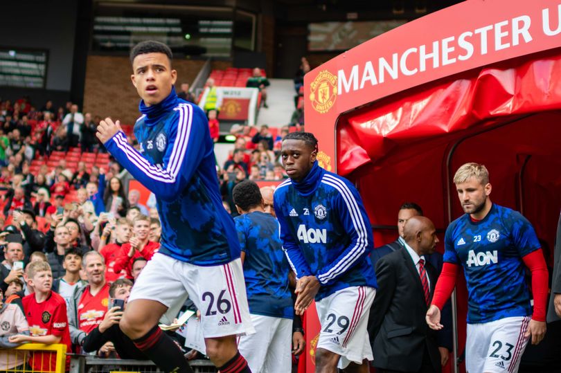 Aaron Wan-Bissaka reveals how Mason Greenwood has surprised him at Manchester United - Bóng Đá