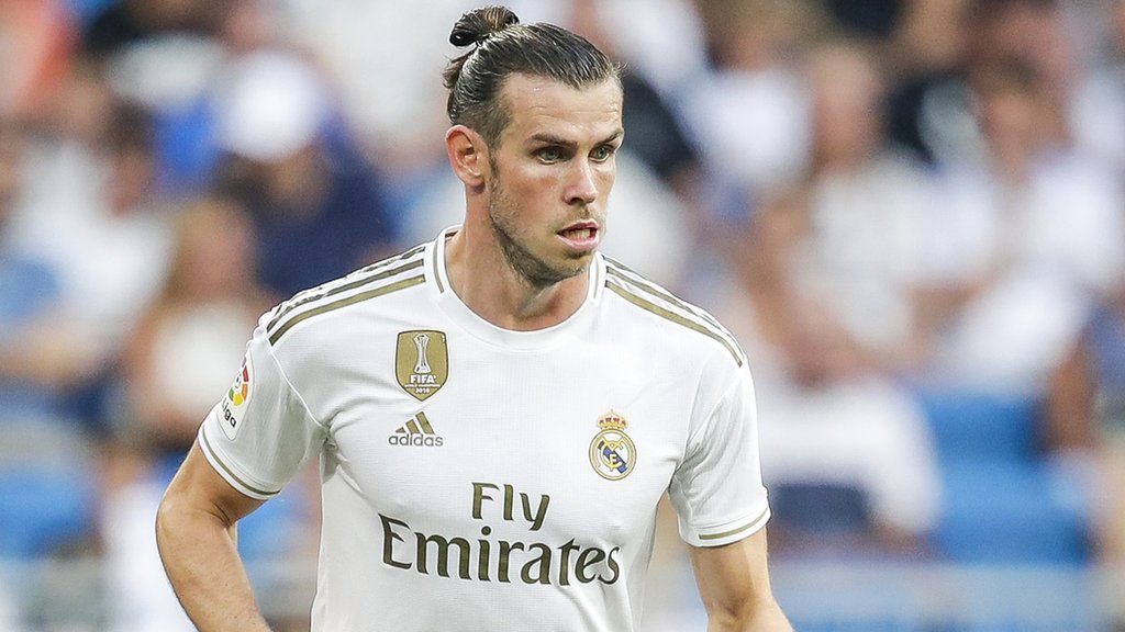 Zidane not dwelling on Bale sending off after Welshman saves Real - Bóng Đá