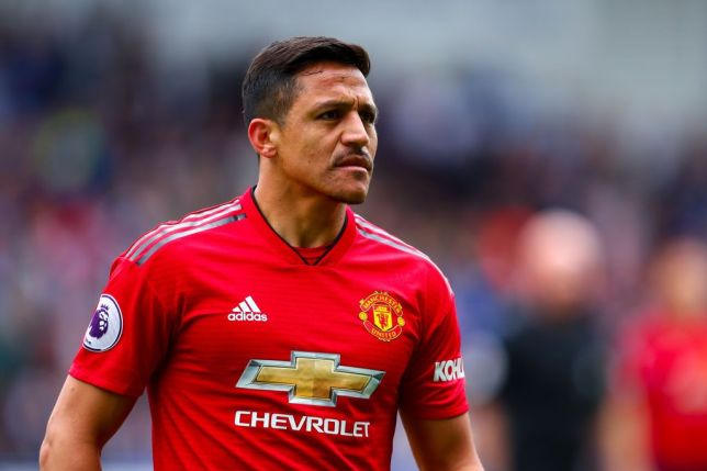 Alexis Sanchez severs ties with former Manchester United team-mates in WhatsApp group as Chilean settles into life in Italy - Bóng Đá