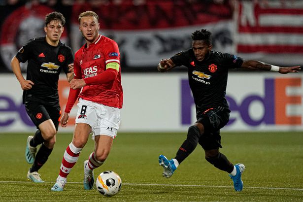 Fred slammed by Owen after Manchester United drab draw against AZ Alkmaar in the Europa League   - Bóng Đá