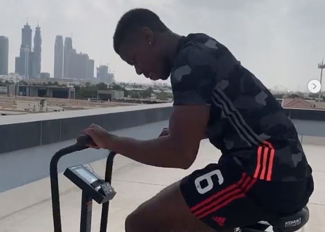 'Show off or motivation?': Paul Pogba puts in the hard work on his Dubai break - Bóng Đá