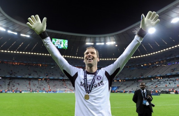  From Petr Cech playing ice hockey to Usain Bolt swapping track and field for football, stars who swapped their sports - Bóng Đá