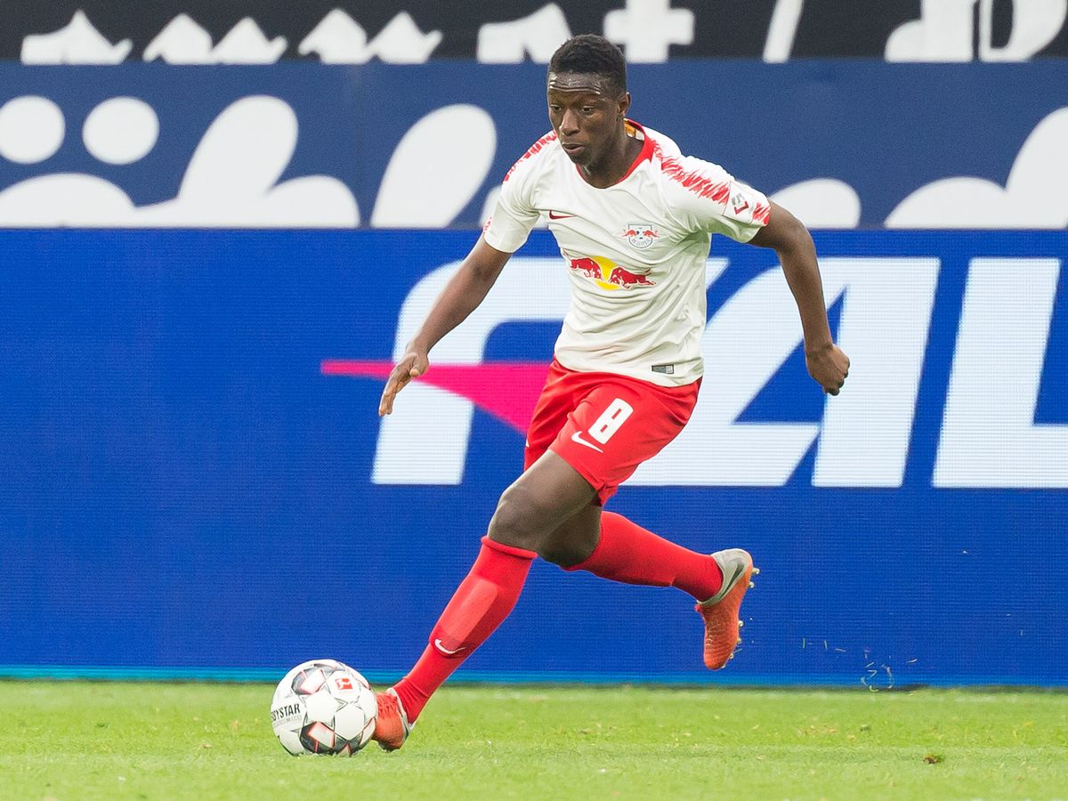 Bundesliga midfielder will ‘fight with all his strength’ to ‘one day’ play for Manchester United - Haidara - Bóng Đá