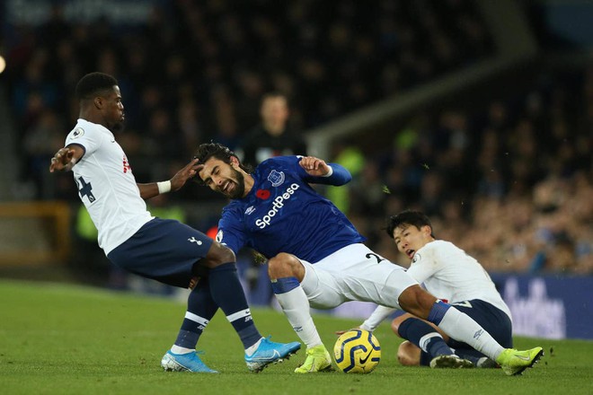 Everton midfielder Andre Gomes could play again this season. - Bóng Đá