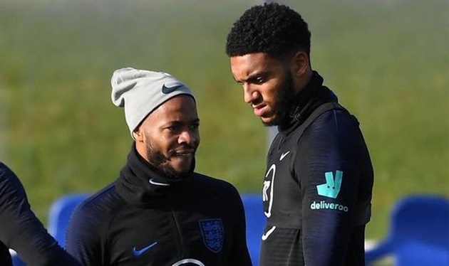 Raheem Sterling and Gareth Southgate hit out at England fans for BOOING Joe Gomez against Montenegro - Bóng Đá