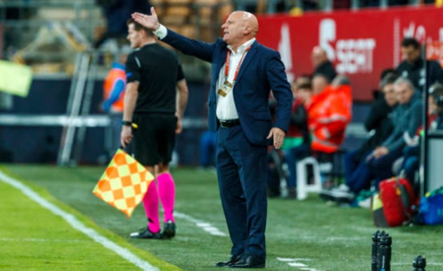 Malta coach ‘knocks himself out’ on dugout and does not remember second half of Spain loss - Bóng Đá