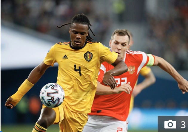 Boyata baffles Belgium fans as he accidentally wears Batshuayi’s shirt in first half vs Russia - Bóng Đá