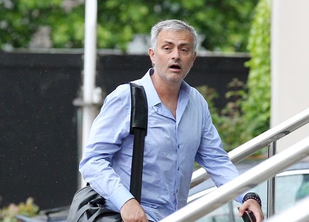 Jose Mourinho vehemently defends Man Utd reign and explains why he never left his hotel - Bóng Đá