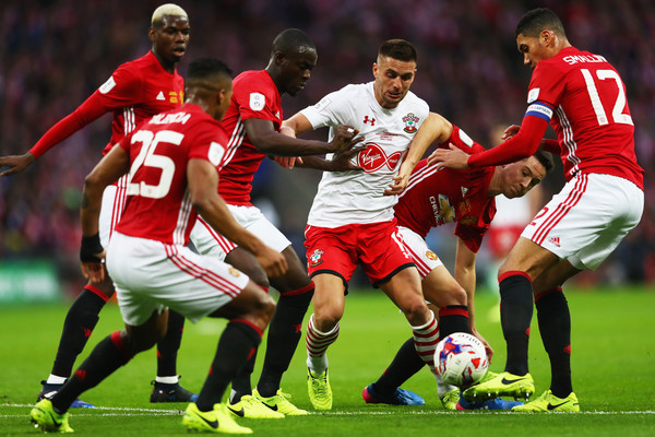 “Wanted him to go to Manchester United” – Father ‘really mad’ at player for picking Southampton over Red Devils - Tadic - Bóng Đá
