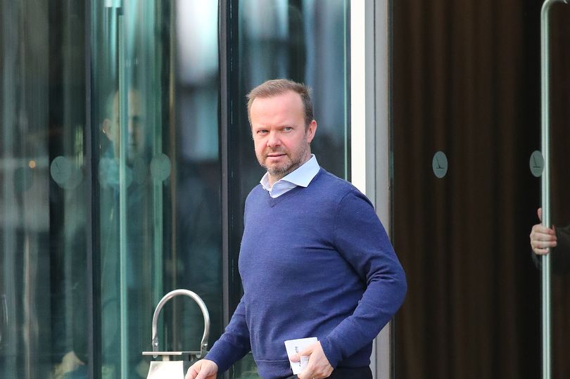 Ed Woodward held a meeting with United players and staff this week ahead of their run-in - Bóng Đá