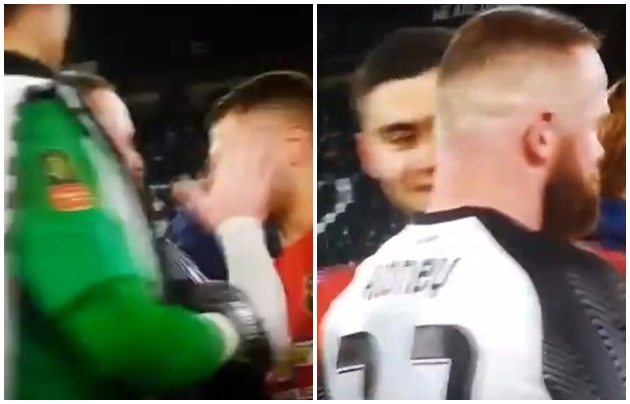 Rooney slaps Pereira - Bóng Đá