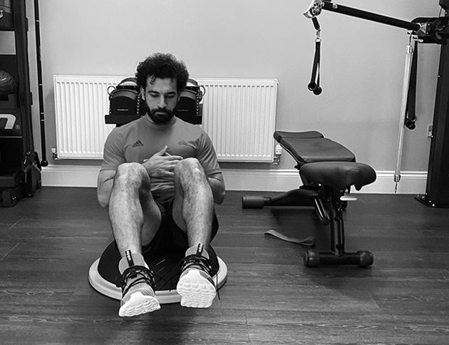 Mo Salah works out at 2:40am at home as Liverpool star does pull