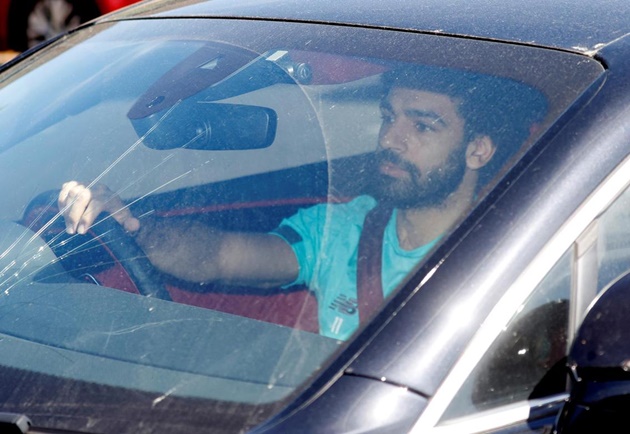 Mohamed Salah, Virgil van Dijk and rest of Liverpool squad arrive for training - in pictures - Bóng Đá