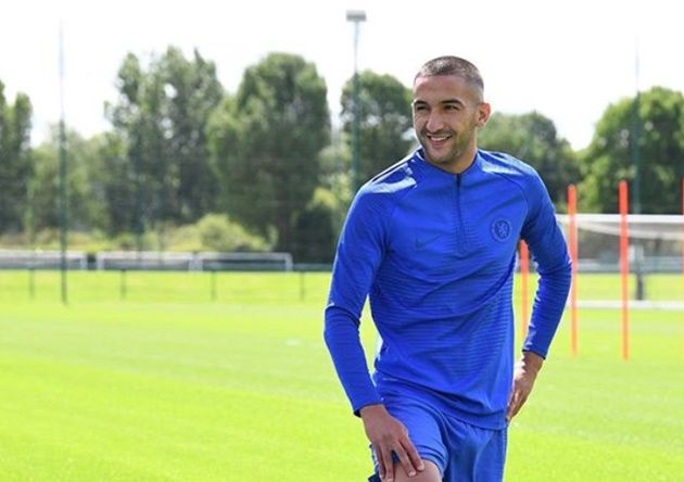 Ziyech 'can't wait' for Chelsea debut after first training session - Bóng Đá