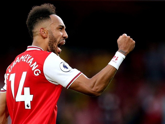 Willian pleads with Pierre-Emerick Aubameyang to stay at Arsenal and help challenge for Premier League titles - Bóng Đá