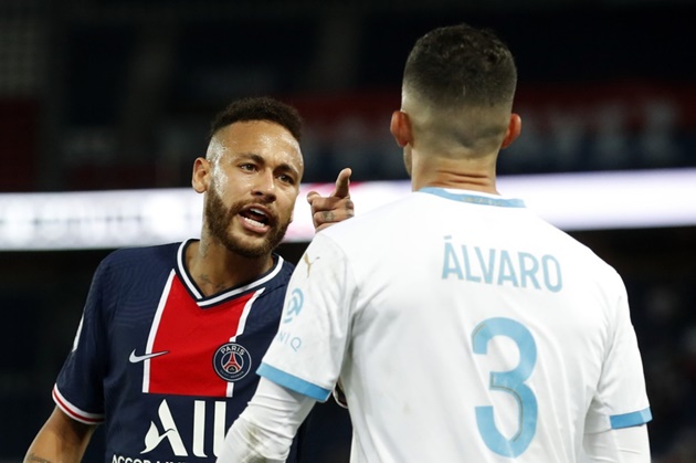 Neymar accuses Marseille defender Gonzalez of racism after being sent off for slap during brawl - Bóng Đá