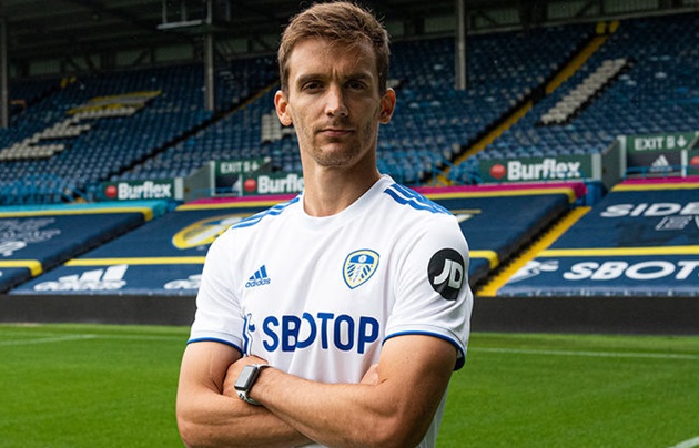 Leeds announce the signing of defender Diego Llorente from Real Sociedad - Bóng Đá