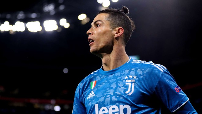 PSG chief Leonardo reveals club WILL make a sensational move for Cristiano Ronaldo - Bóng Đá