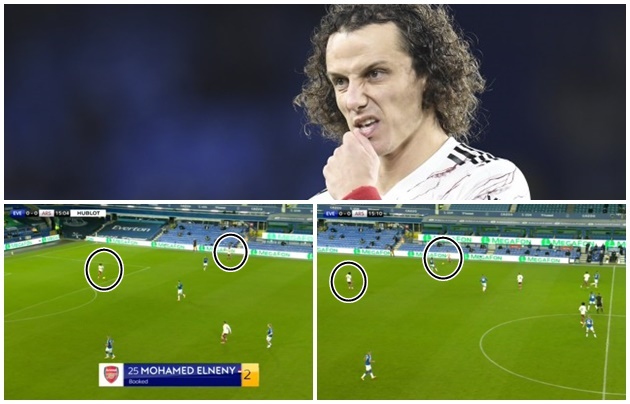 David Luiz snaps at Mohamed Elneny for not passing forward in Arsenal’s defeat to Everton - Bóng Đá