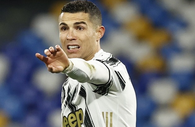 Misfiring Cristiano Ronaldo mocked after Juventus invite Milan to go 10 points above them with Serie A defeat at Napoli - Bóng Đá