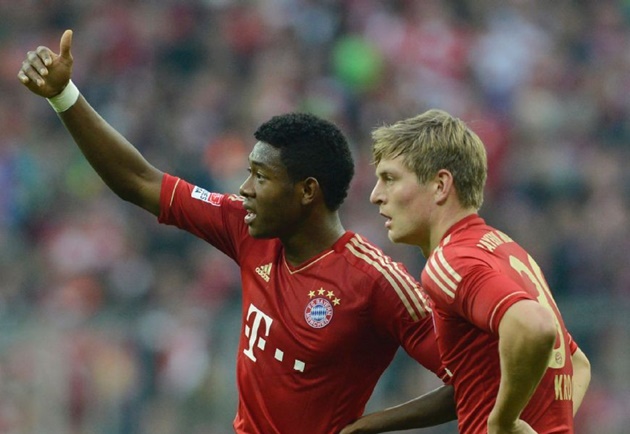 Kroos và Alaba từng chơi bóng cùng nhau khi khoác áo ông lớn nước Đức.