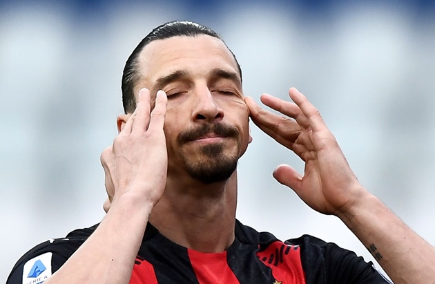 Ibrahimovic bị đuổi, AC Milan thắng - Bóng Đá