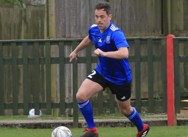 Ex-Chelsea star Joe Cole plays for non-league side Belstone FC leaving fans stunned… but forgets his boots - Bóng Đá