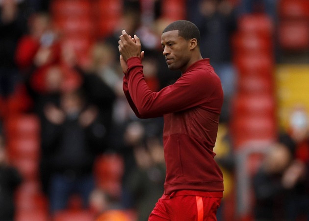 Wijnaldum được tri ân trong ngày chia tay The Kop.